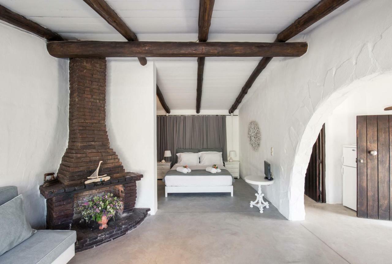 Monastery Estate Guesthouse Sougia Bagian luar foto