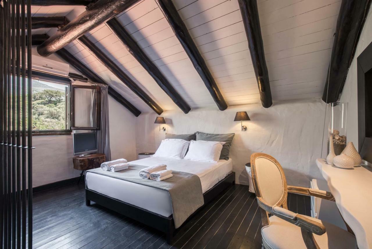 Monastery Estate Guesthouse Sougia Bagian luar foto