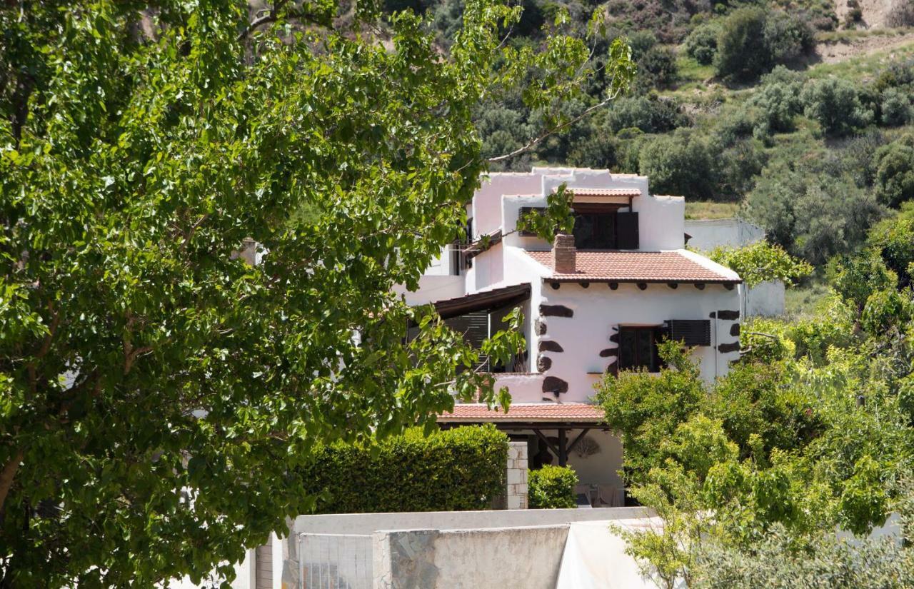 Monastery Estate Guesthouse Sougia Bagian luar foto